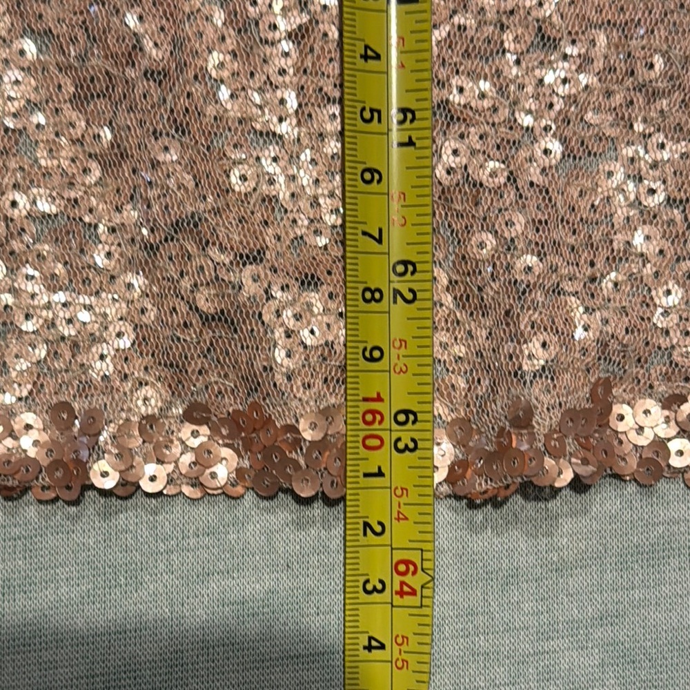 Elegant Sequin One-Shoulder Gown - Picture 12 of 15